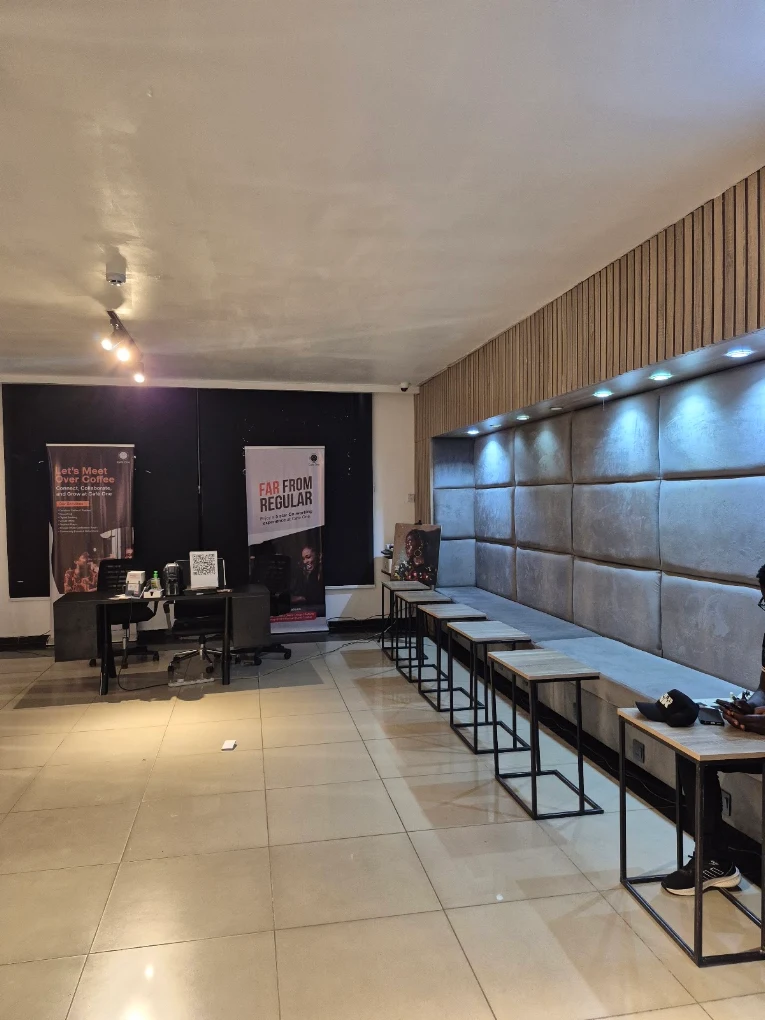 One cafe cowork