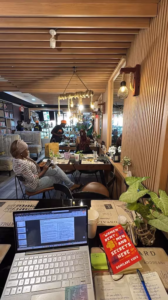 Eli and Lulu's Café and Bistro